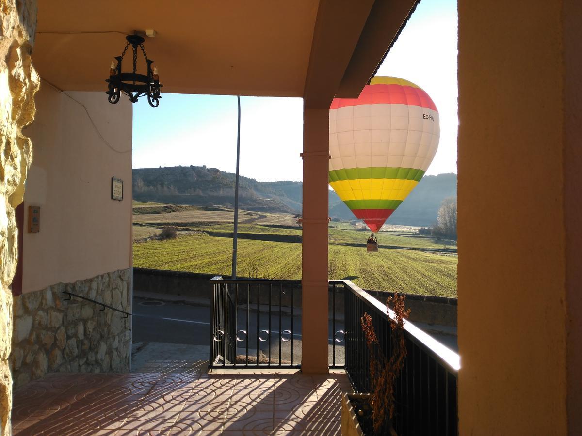 Hostal Frías de Albarracín エクステリア 写真